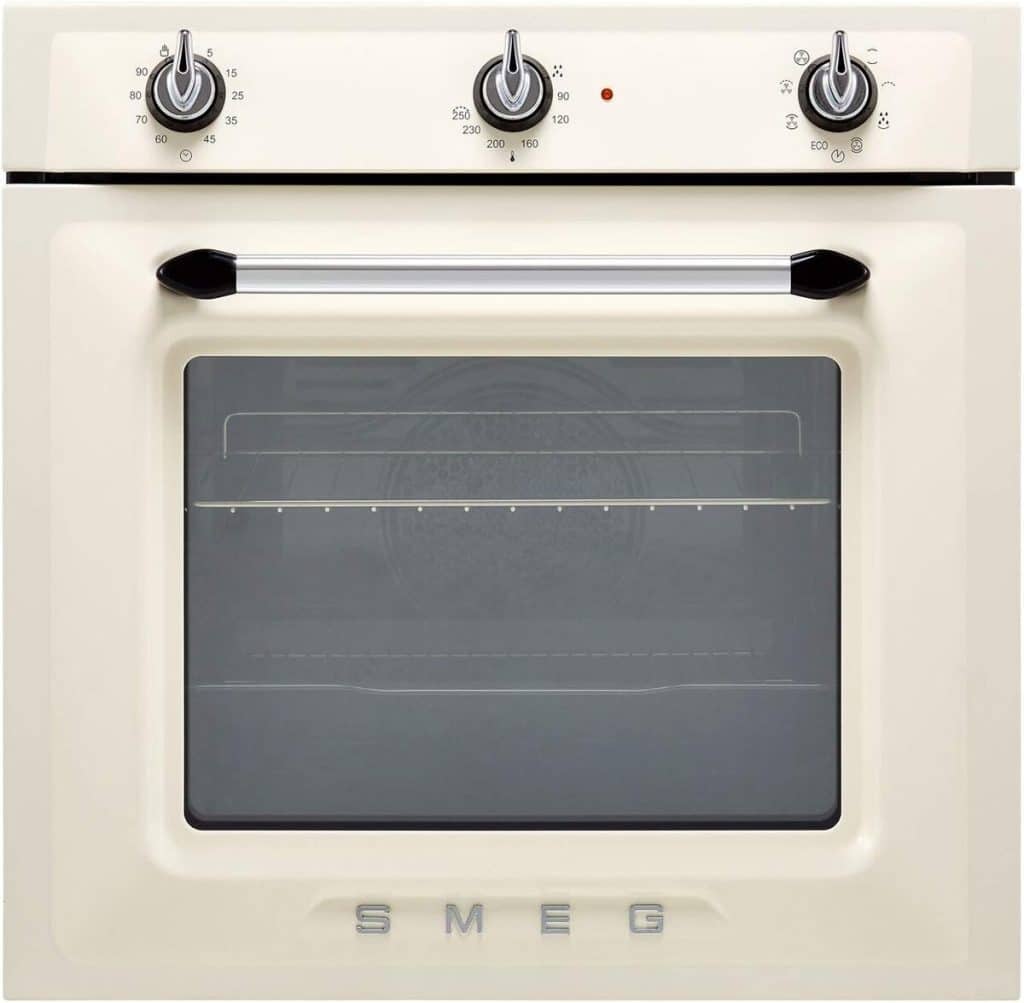 Test du four encastrable Smeg SF6905P1 : multifonction et design crème